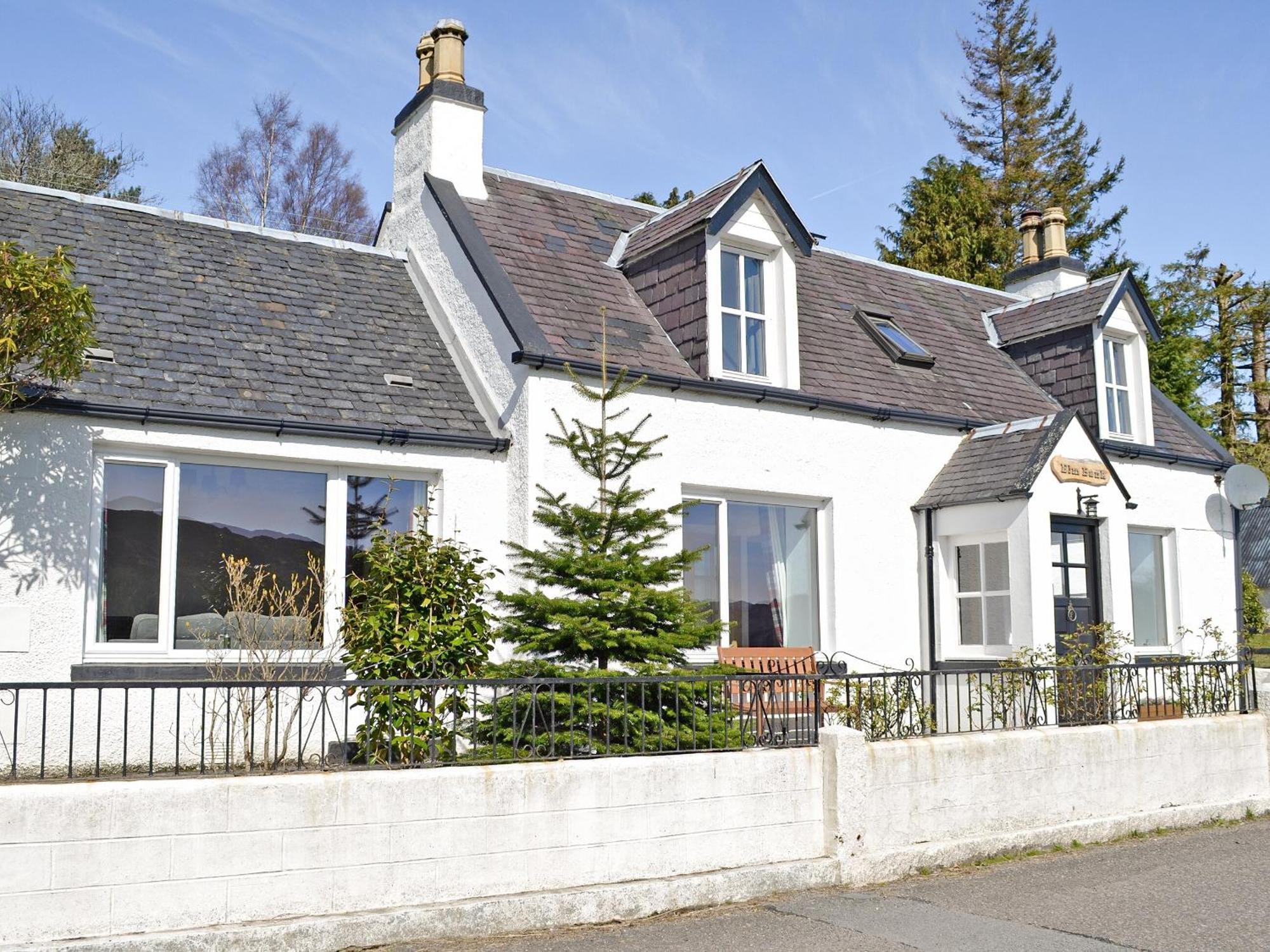 Elmbank Villa Lochcarron Exterior foto