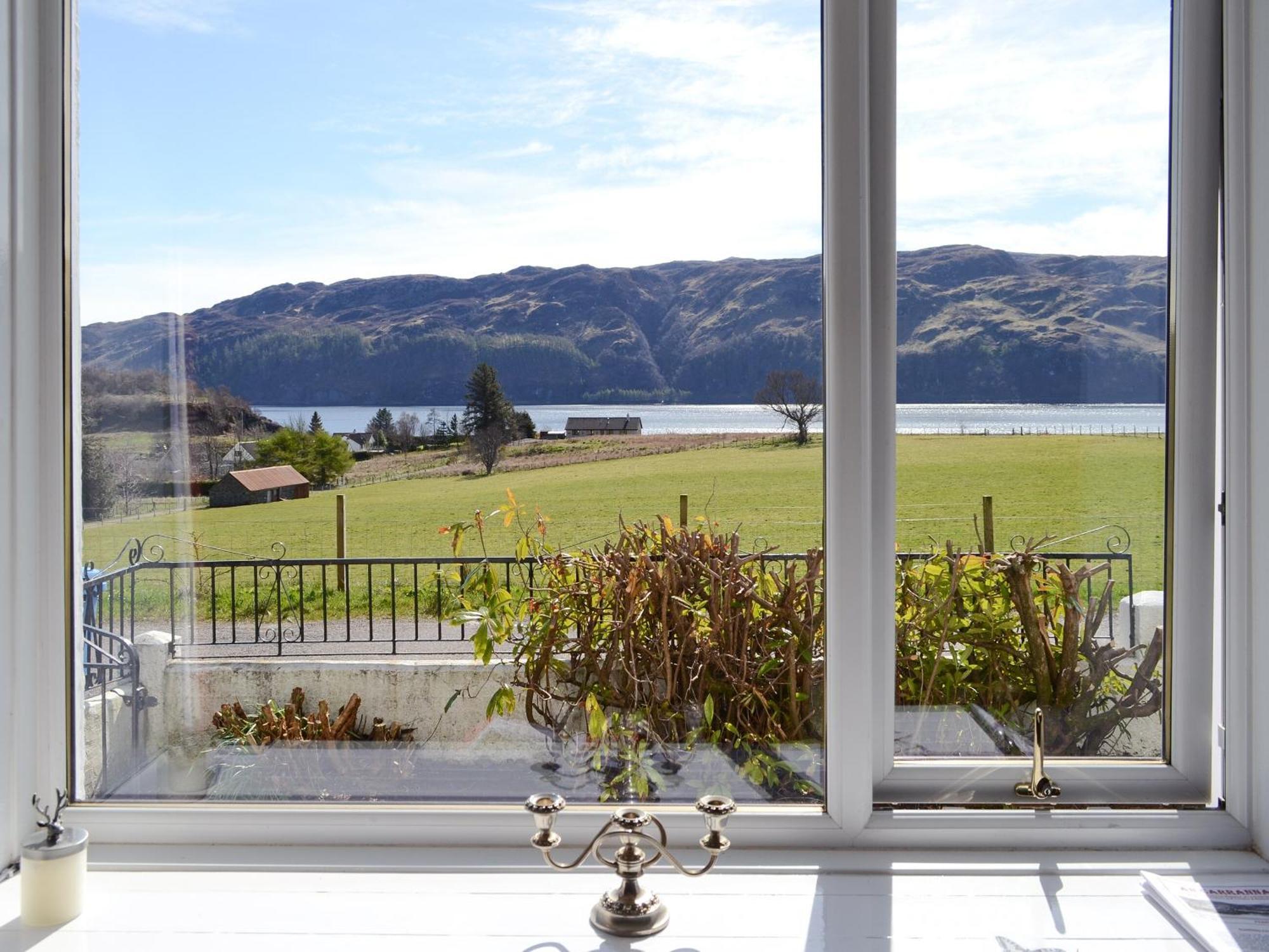 Elmbank Villa Lochcarron Exterior foto