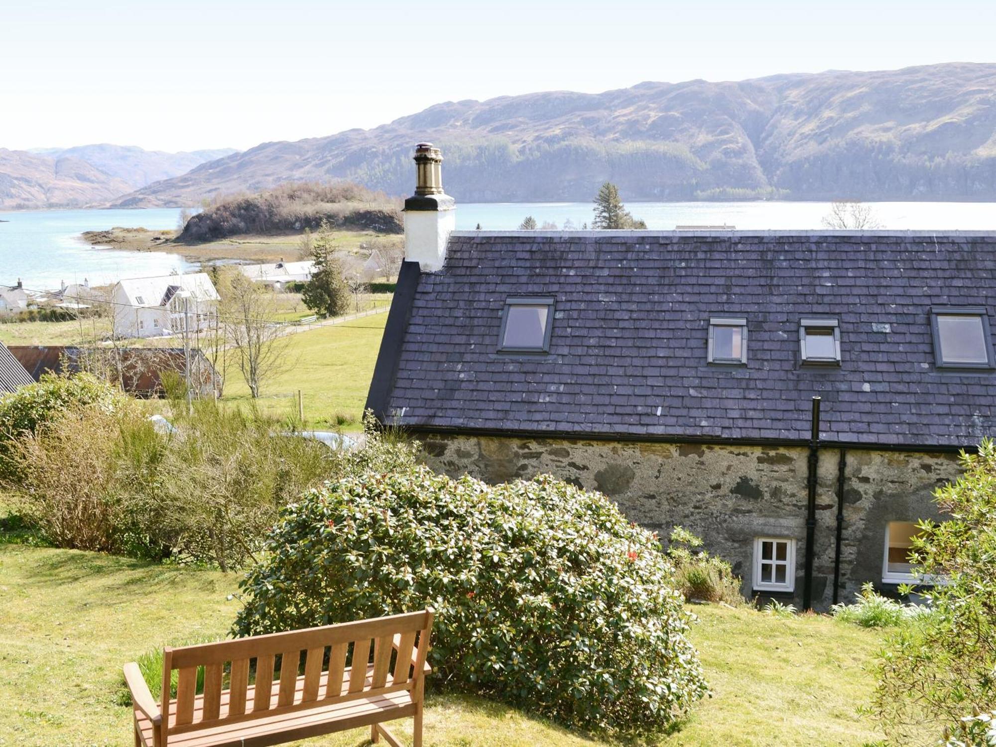 Elmbank Villa Lochcarron Exterior foto